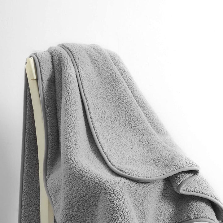 Allisandro Waterproof Dog Blanket Light Grey