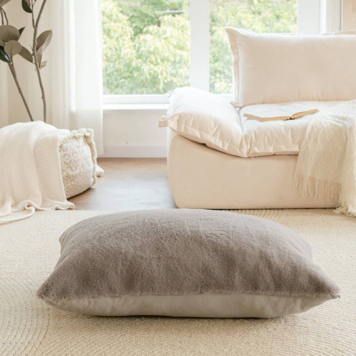 Luxe Faux Fur Pet Bed – Pillow Pad Comfort