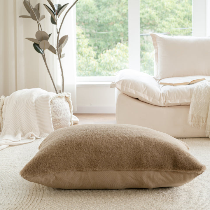 Luxe Faux Fur Pet Bed – Pillow Pad Comfort