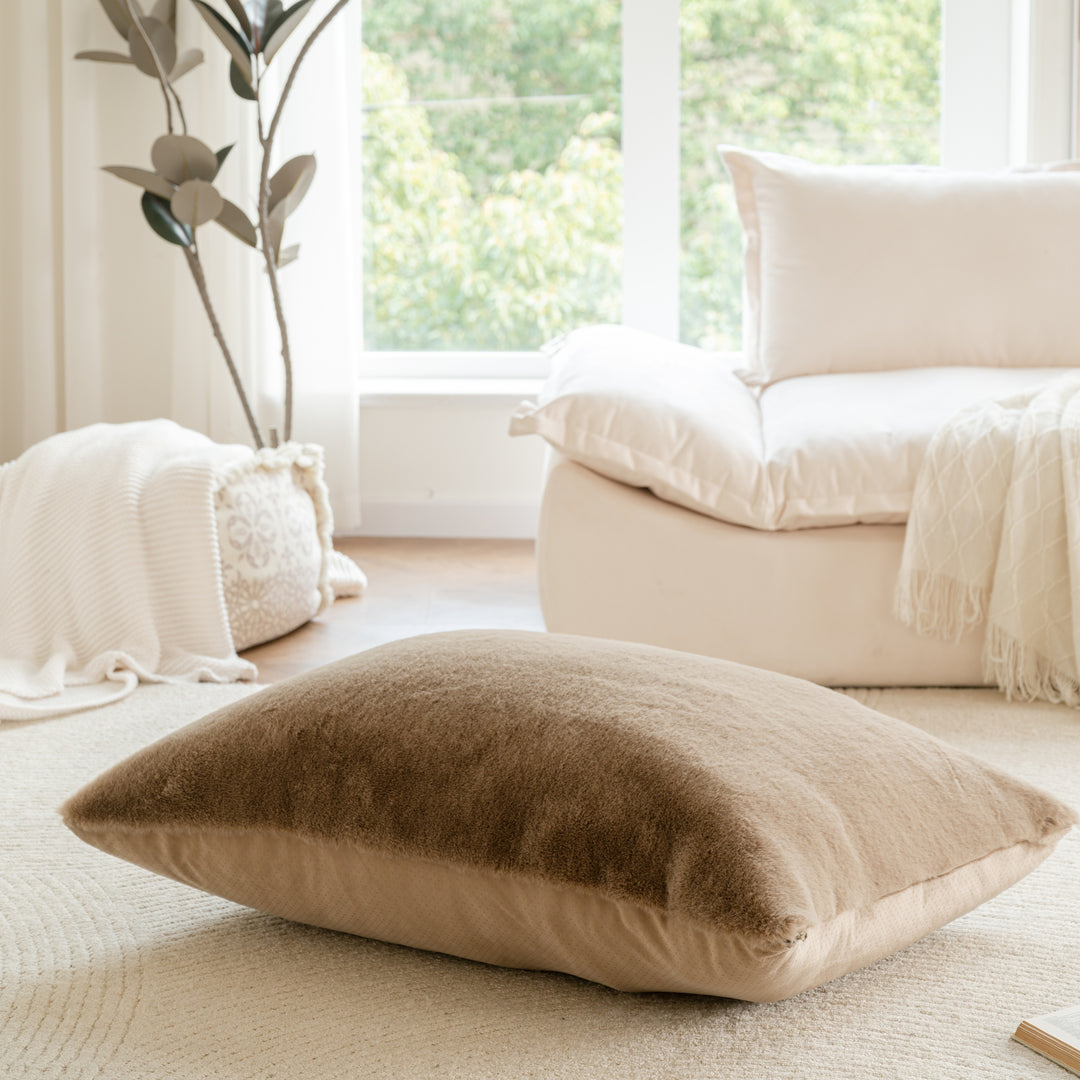 Luxe Faux Fur Pet Bed – Pillow Pad Comfort