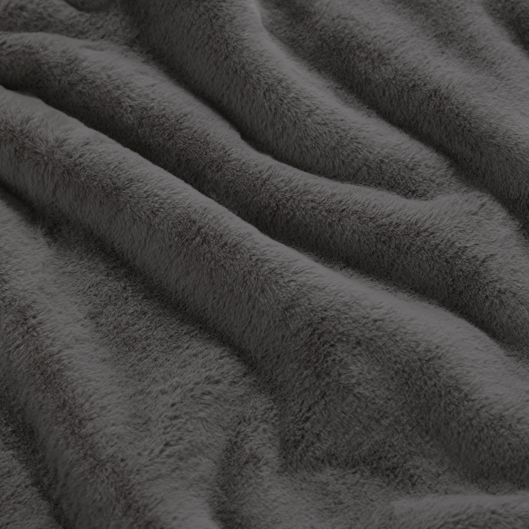 Double-Sided Soft and Luxurious Faux Fur Throw Blanket